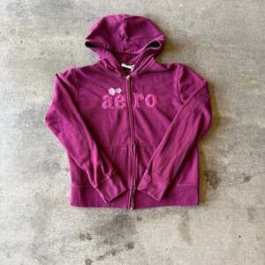 Vintage Y2K Aeropostale Deep Red Full Zip Graphic Hoodie